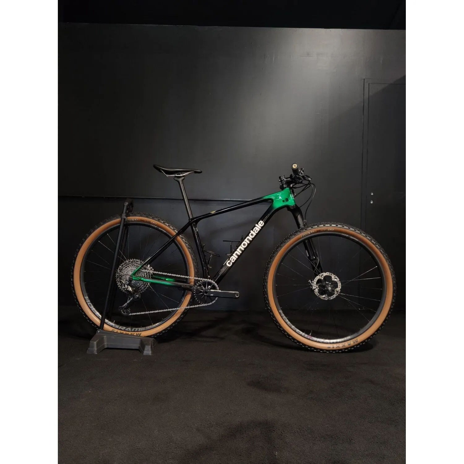 Giant VTT Semi-rigides - M - 29''