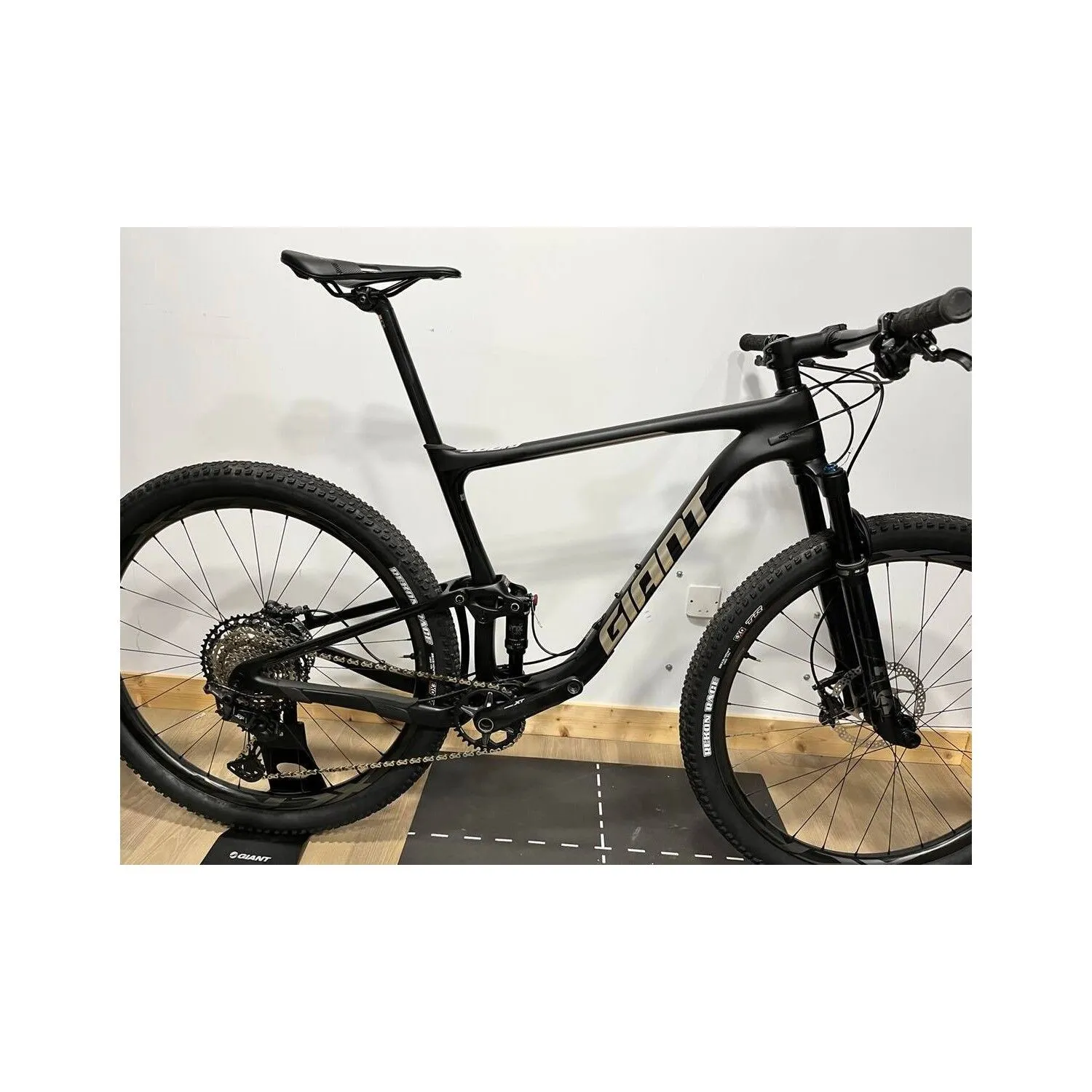 VTT Tout Suspendus Giant - L - 29''