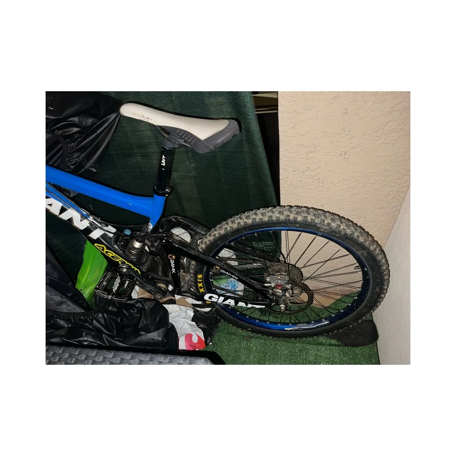 VTT Tout Suspendus Giant - M - 26'' – Image 3