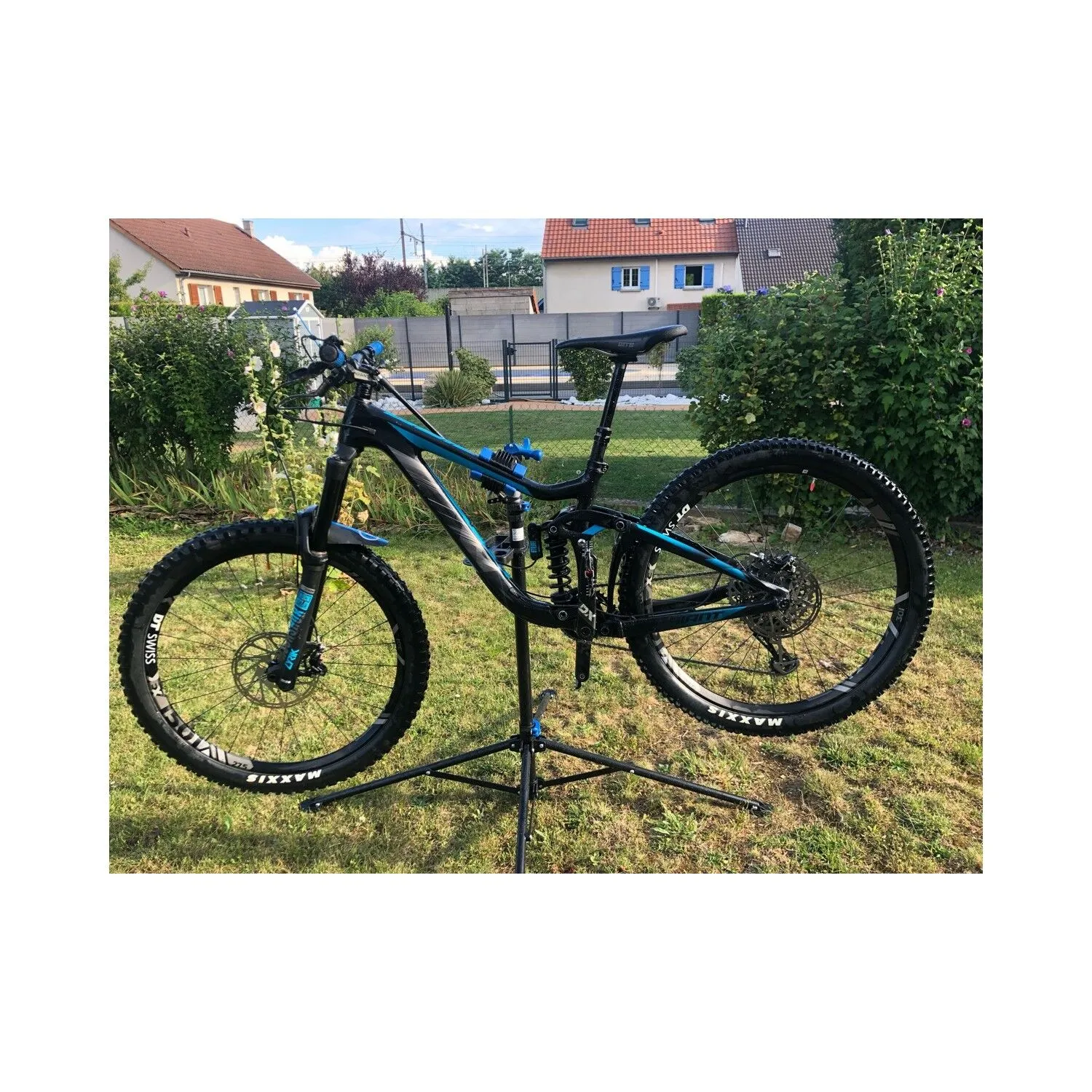 VTT Tout Suspendus Giant - S - 27.5''