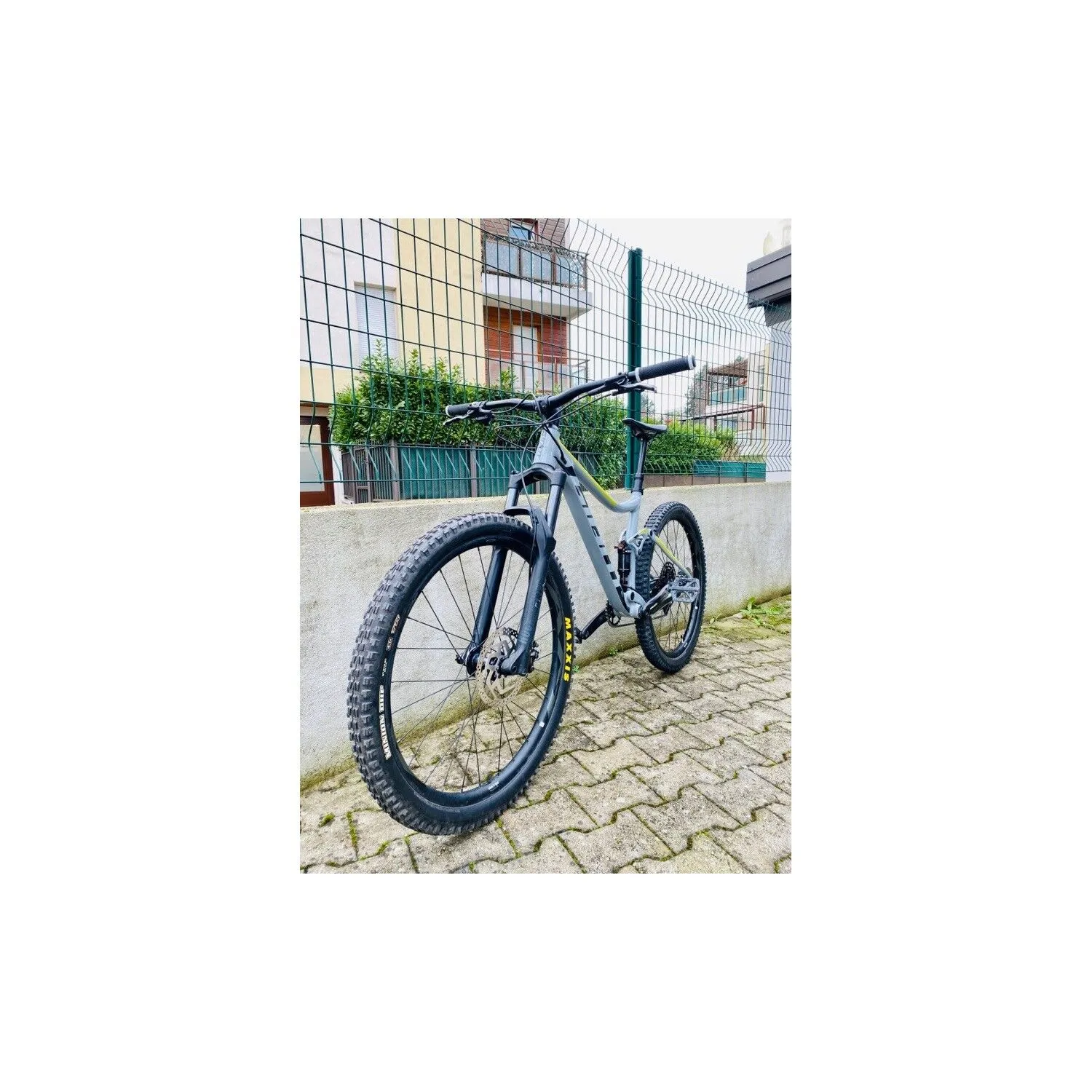 VTT Tout Suspendus Giant - M - 27.5''