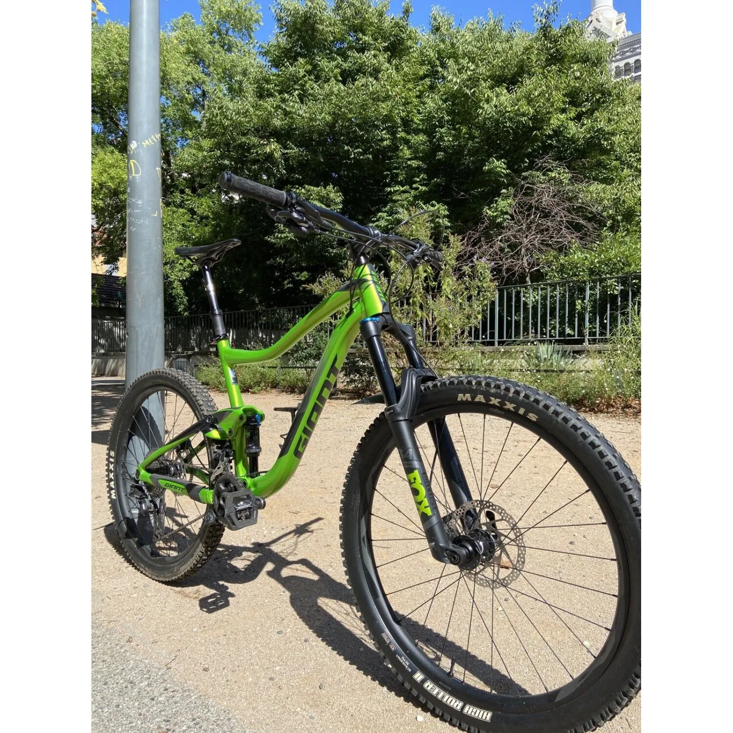VTT Tout Suspendus Giant - L - 27.5'' – Image 2