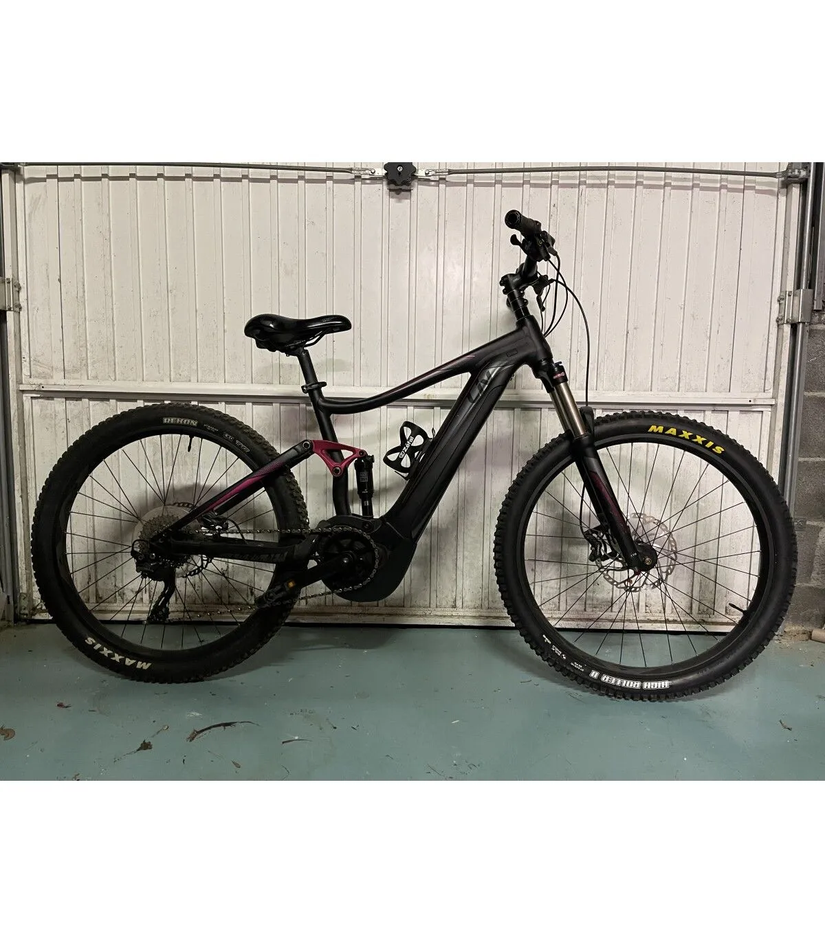 VTT électriques Giant - M - 27.5''